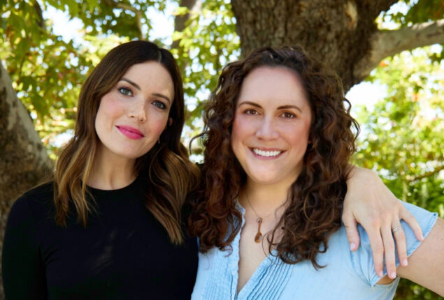 Mandy Moore will produce and star in Hulu’s “Twin Flames”