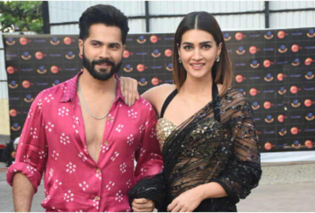 Varun Dhawan & Kriti Sanon at Bhediya promotions in Hyderabad