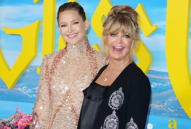 Kate Hudson Pays Tribute To Mom Goldie Hawn