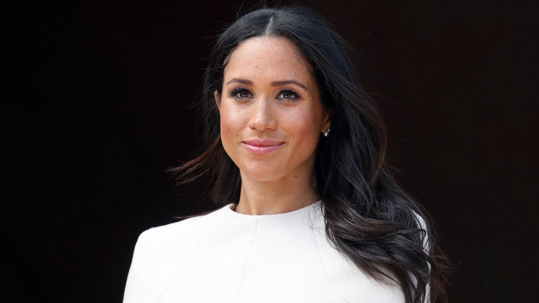 Many discuss Meghan Markle's British citizenship test story