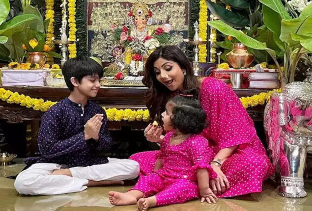 Shilpa Shetty’s son Viaan screams as daughter Samisha pulls hair