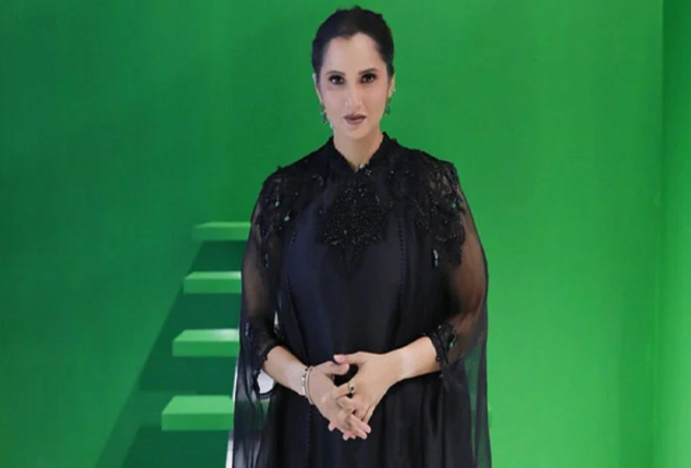 Sania Mirza posts Instagram photos in a black cape