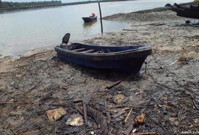 Niger Delta criticizes delayed oil spill cleanups
