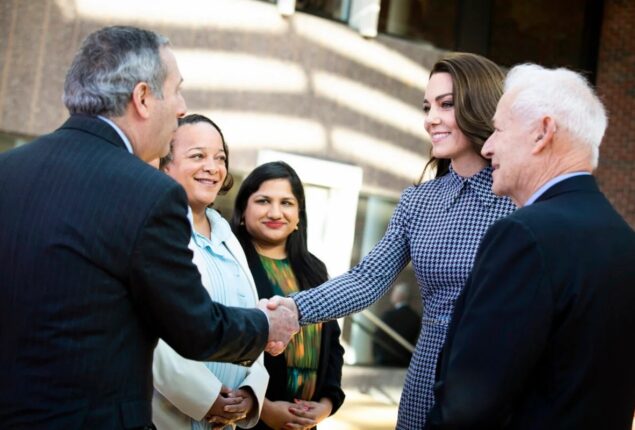 Kate Middleton signs guest book on Harvard University visit