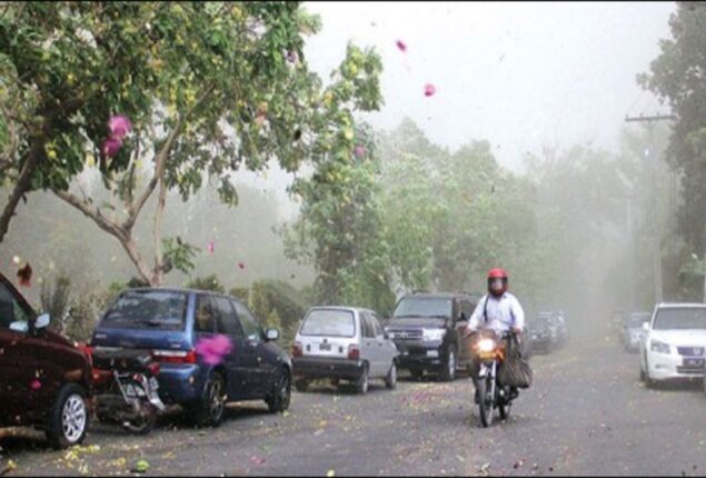 Karachi: Dusty dry weather stirs a rise in allergies