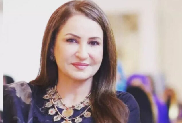 Celebrities back Saba Faisal despite family feud