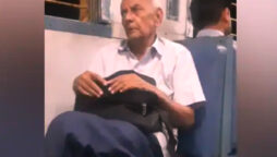 Old Man singing 'Tum Hi Aana' Train Performance