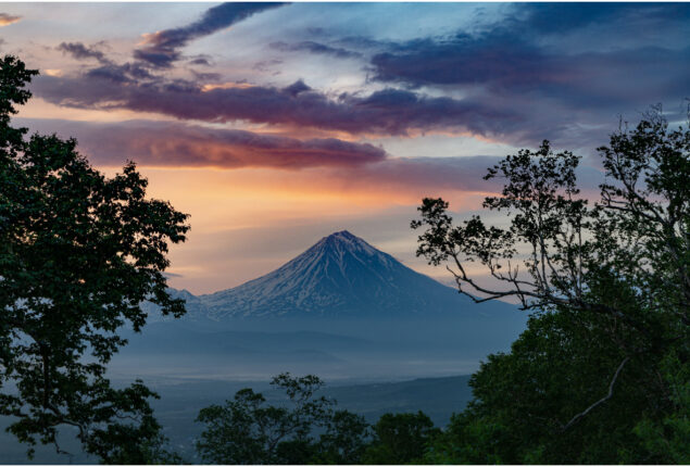 Indonesia’s Mount Semeru erupts causes people to evacuate