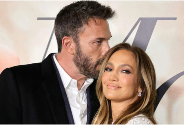 Ben Affleck advertises a mansion in Pacific for $30 Million After Wedding