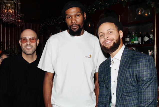Stephen Curry and Kevin Durant reunites at a party