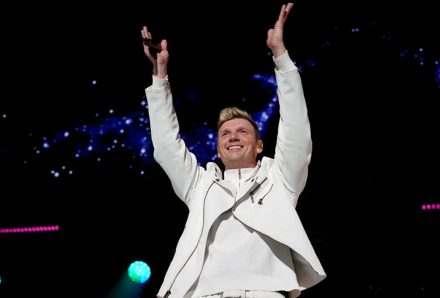Nick Carter performs first since the sexual accusations