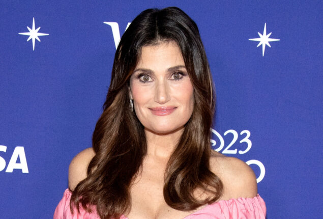 Idina claims she was considering playing Fanny in a “Funny Girl” revival but decided she was “too old”