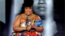 Lizzo criticizes fashion show’s inadequate body inclusivity