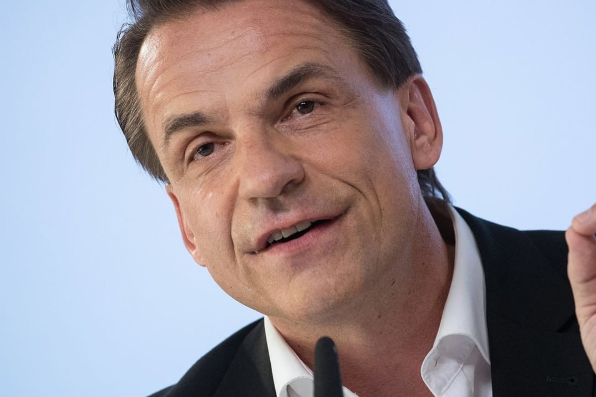 Penguin Random House Ceo Quits After Simon Schuster Deal Fails Penguin Random House Ceo Quits After Simon Schuster Deal Fails
