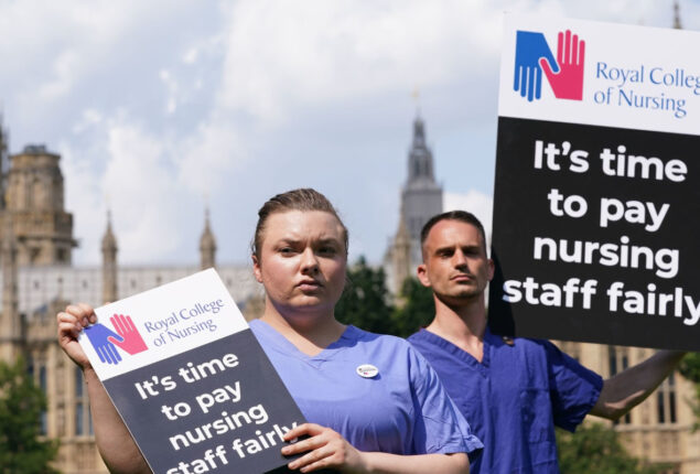 Nurses union requests health secretary to talk pay