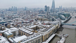 Britain’s snowstorm disrupts travel and raises energy concerns
