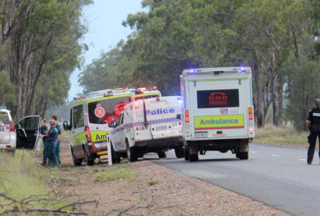 Queensland shooting kills two police officers and one civilian