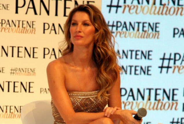 Gisele Bündchen makes a golden return to the red carpet after Tom Brady’s divorce