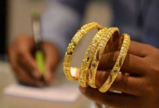 Gold spree continues, hits Rs174,900/tola