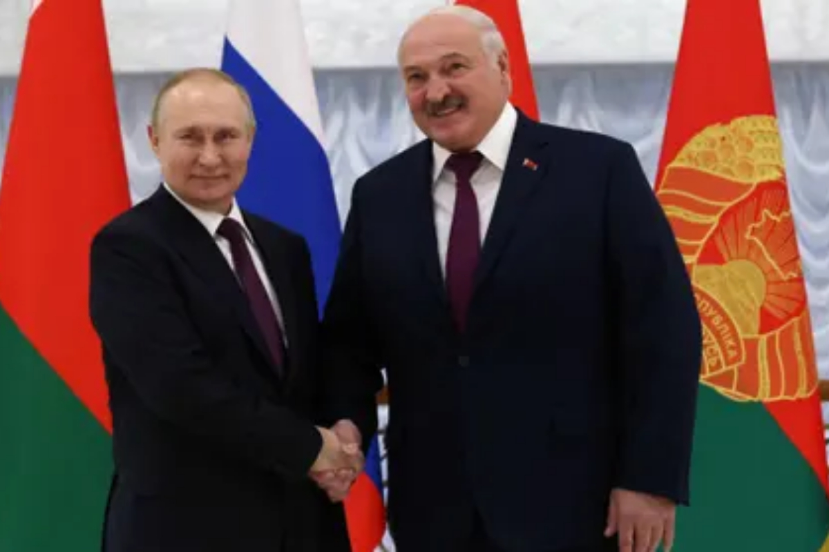 Vladimir Putin and Lukashenko