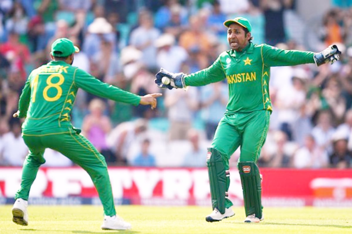 Shoaib Malik Sarfaraz Ahmed in ODI