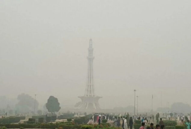 Lahore ranks 4th most polluted city of the world