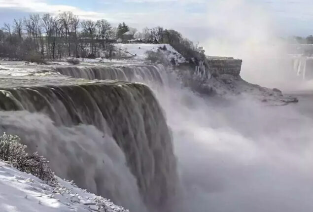 Niagara Falls covered spectacle after winter storm