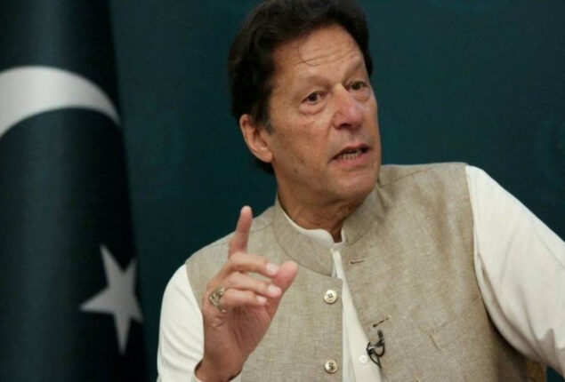 ECP again proved B team of federal government: Imran Khan