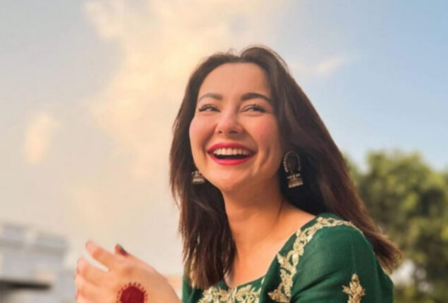 Watch: Hania Aamir steals the show with new BTS video
