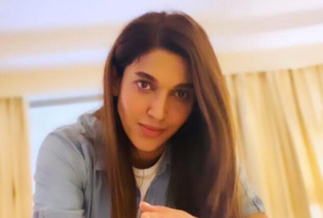 Watch: Sana Fakhar’s new workout video with son takes internet by storm