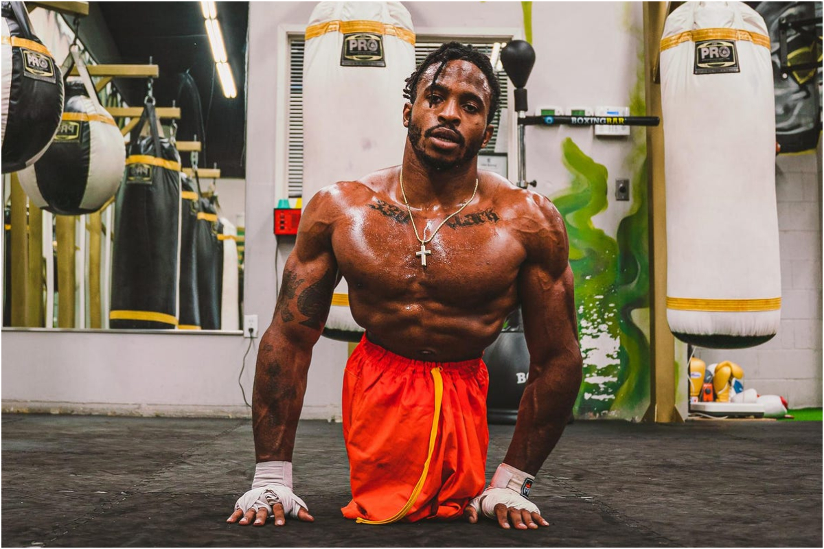 Zion Clark, born Legless Debuts in Pro MMA