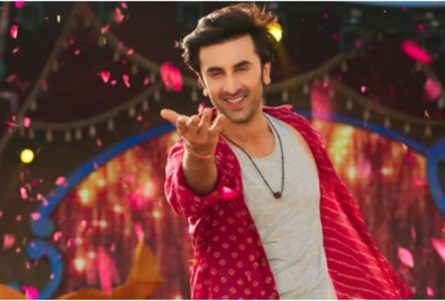 Ranbir Kapoor is the best dancer after Madhuri Dixit, tweet sparks furious discussion