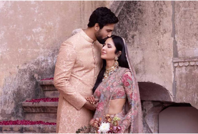 Katrina-Vicky Kaushal Shares gift with each other on anniversary