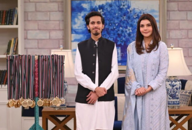 Nida Yasir invites Dr. Waleed Malik to her morning show; see pictures
