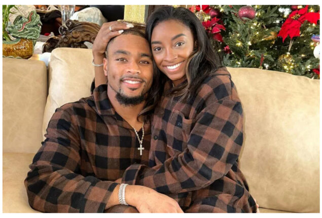 Simone Biles and Jonathan Owens showed up in matching plaid pjs