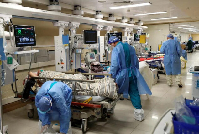 Chinese hospitals packed as Covid spreads unchecked