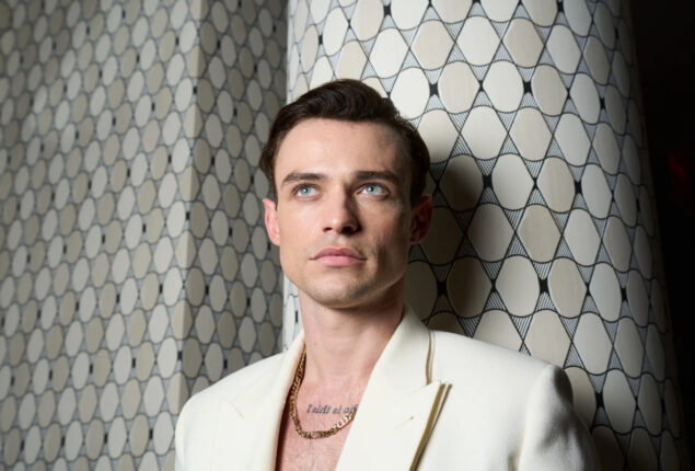 Thomas Doherty completes filming on romantic drama ‘Dandelion’