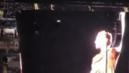 Elon Musk was booed for 10 mins on Dave Chappelle: Viral Video