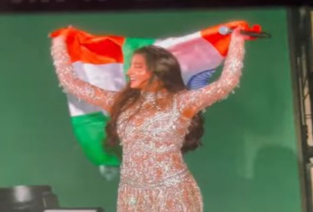 Nora Fatehi says Jai Hind on stage during FIFA 2022 fan fest