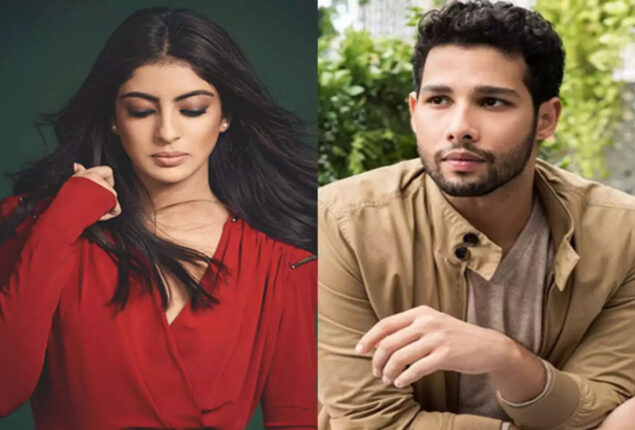 Siddhant Chaturvedi leave a party with Navya Nanda in same car