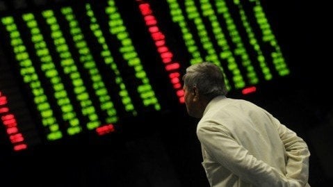 Pakistan bourse closes higher after lacklustre session