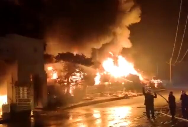 Fire erupts in Islamabad’s Sasta Bazaar, 200 shops gutted
