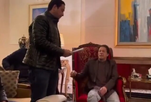 PTI Sindh MPAs submit resignations to Imran Khan