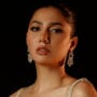 Mahira khan shares photos in bold dress
