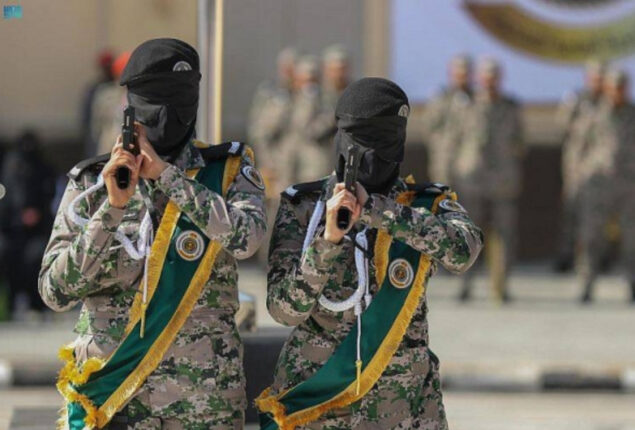 Saudi Arabia: Following prison training, 211 Saudi female soldiers graduate