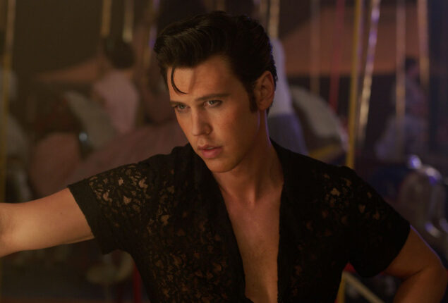 Austin Butler recalls the “terror” he experienced while playing Elvis Presley