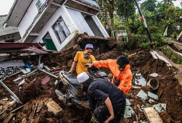 Indonesia- 6.2 magnitude earthquake strikes off the coast