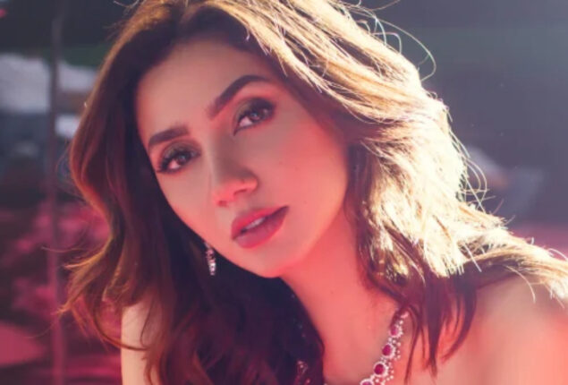 Mahira Khan claims stars are used as outcasts in India Pakistan rivalry