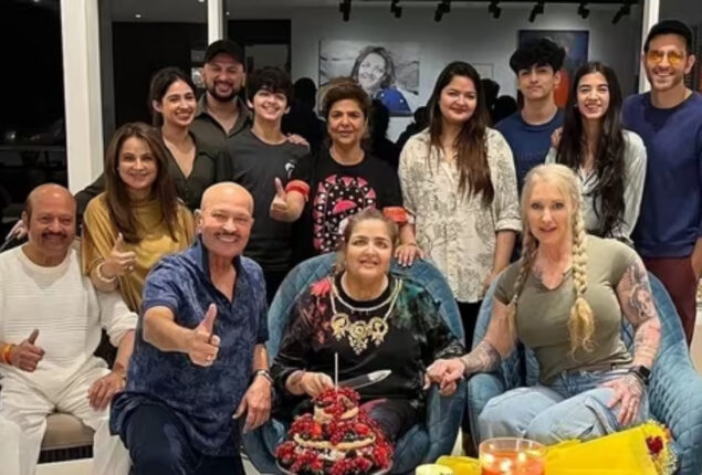 Hrithik Roshan, Saba Azad, celebrate Sunaina Roshan’s birthday 