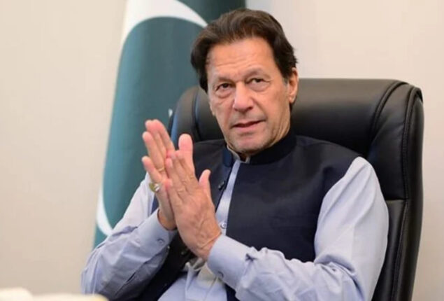 Vote of confidence should be taken before Jan 11: Imran Khan
